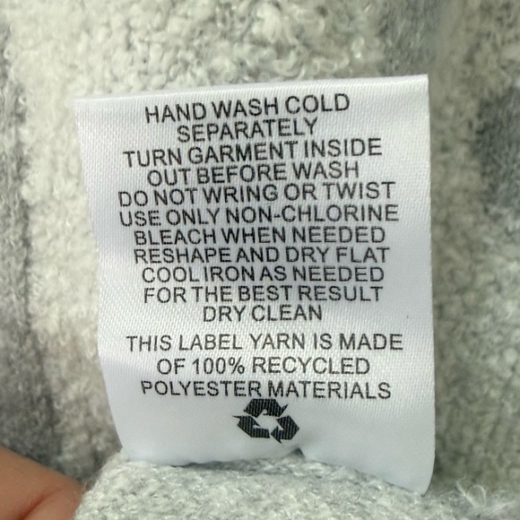 NWT Hippie Rose Gray White Good Vibes Sweater! Medium! NEW! - Picture 5 of 9